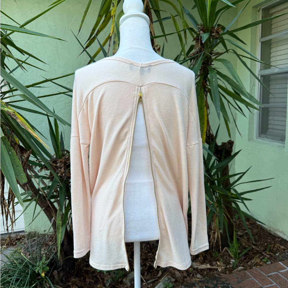 Cream Tan Knit Scoop neck open back zipper top